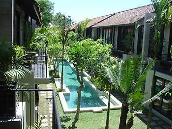 S'cape Condotel Pensión